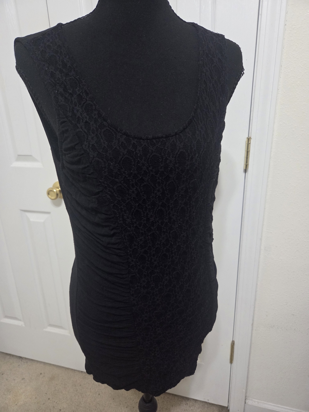 FANG Black Lace-Front Sleeveless Ruched Tee